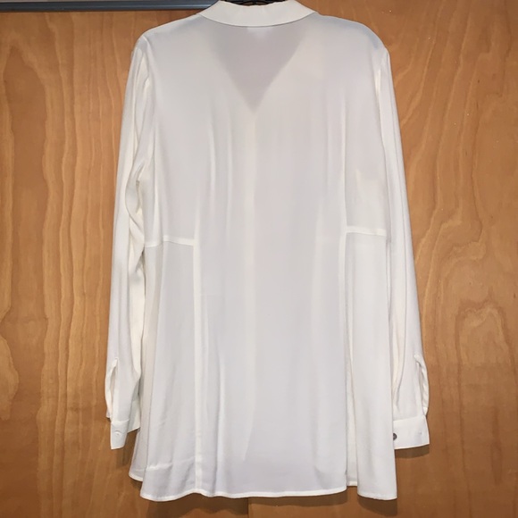 J. Jill Button Down Blouse Size Medium - Picture 2 of 4